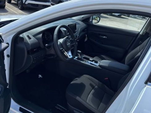 New 2025 Nissan Sentra SV w/ All-Weather Package image 9