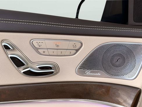 Used 2017 Mercedes-Benz S 550 Sedan image 22