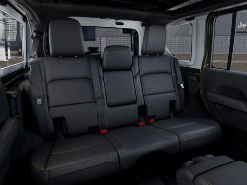 New 2026 Jeep Wrangler Unlimited Sahara AWD/4WD image 15