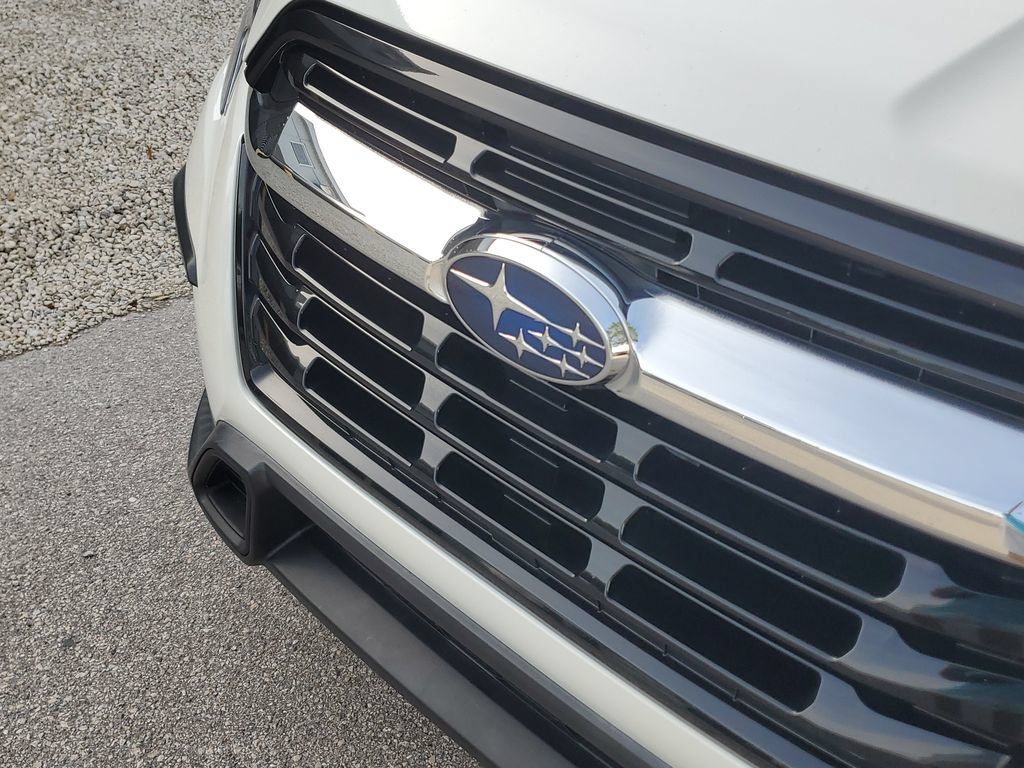 Used 2024 Subaru Ascent Premium AWD/4WD image 9