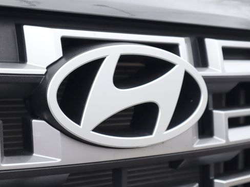 Used 2025 Hyundai Santa Cruz SEL image 34