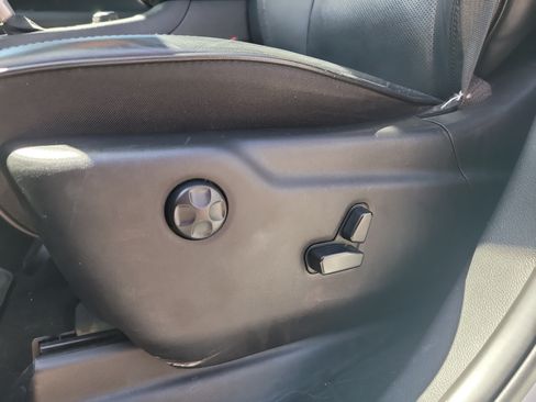 Used 2019 Jeep Grand Cherokee High Altitude AWD/4WD image 18