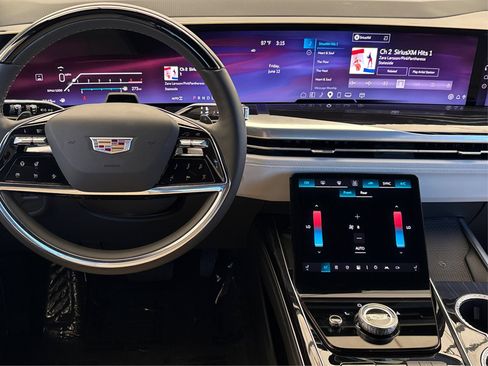 New 2026 Cadillac Escalade ESV Sport w/ Touring Package AWD/4WD image 16