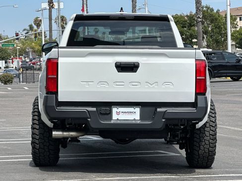New 2025 Toyota Tacoma SR image 4