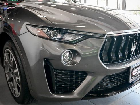 Used 2022 Maserati Levante Modena AWD/4WD image 10