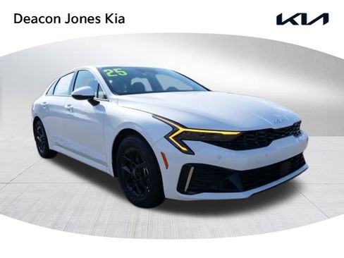 New 2025 Kia K5 LXS image 1