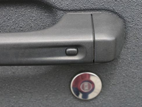 Used 2020 Jeep Wrangler Unlimited Sahara image 15