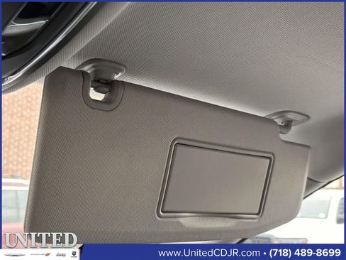 Used 2022 Jeep Grand Cherokee L Limited image 29