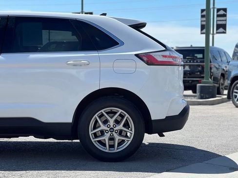 Used 2022 Ford Edge SEL w/ Convenience Package AWD/4WD image 5