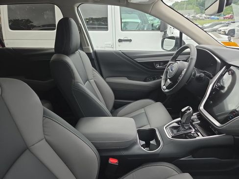 Used 2024 Subaru Outback Onyx Edition XT AWD/4WD image 10