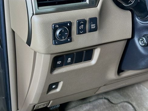 Used 2014 Lexus GX 460 w/ Premium Package image 17