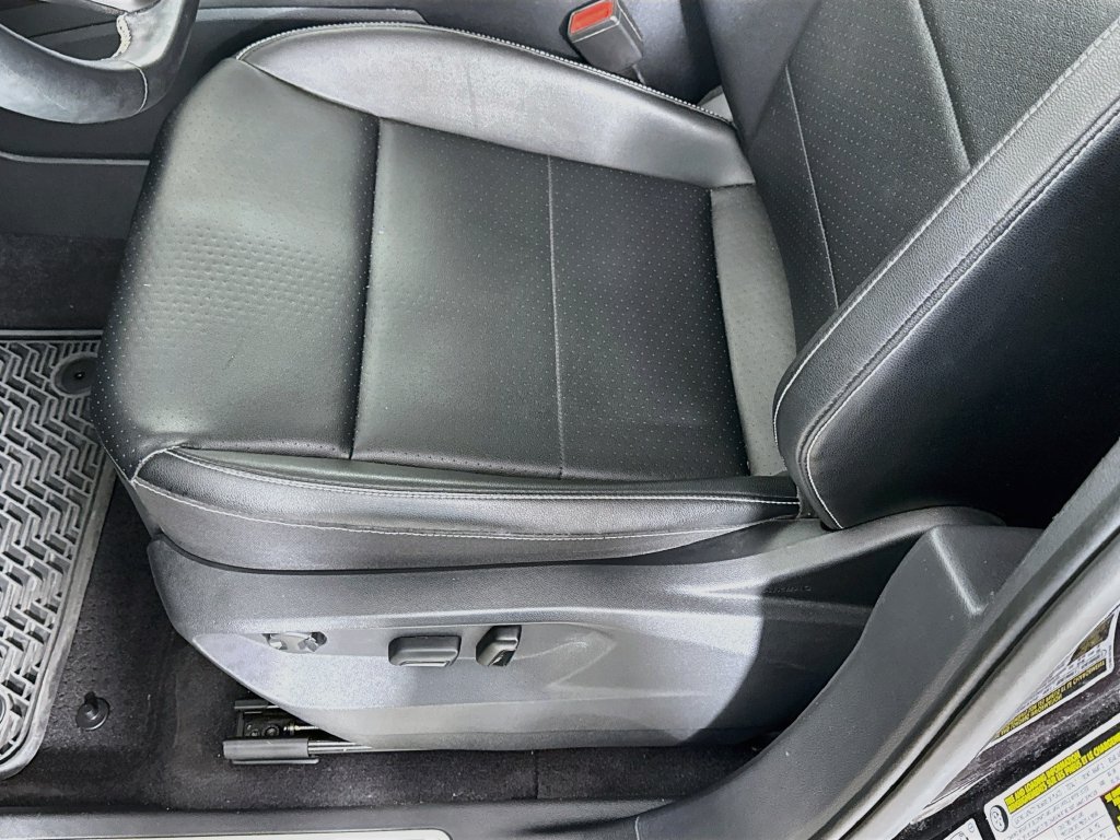 Used 2022 Volkswagen Atlas SE FWD image 19