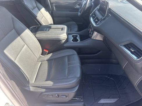 Used 2023 Chevrolet Suburban RST w/ Luxury Package AWD/4WD image 13