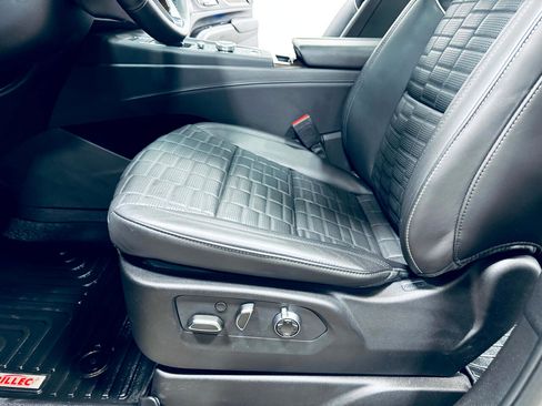 Used 2024 Cadillac Escalade ESV Sport Platinum image 32