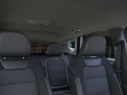New 2026 Chevrolet Trax LT w/ Driver Confidence Package FWD image 24