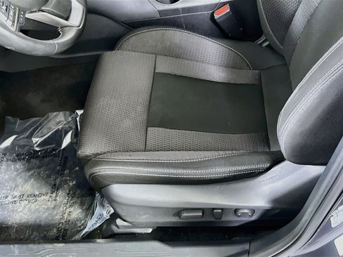 Used 2023 Subaru Outback Premium AWD/4WD image 18
