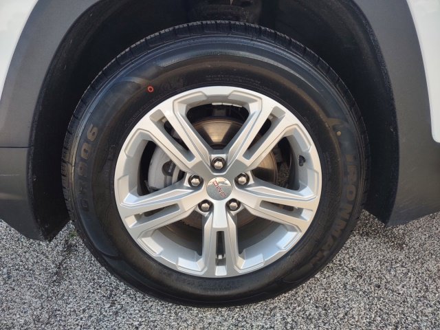 Used 2024 GMC Terrain SLE FWD image 26