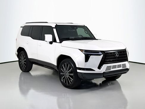 Used 2025 Lexus GX 550 w/ Accessory Package (2T) image 1