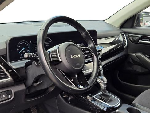 Certified 2024 Kia Seltos S FWD image 16