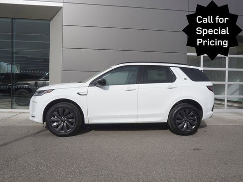 New 2025 Land Rover Discovery Sport S image 8