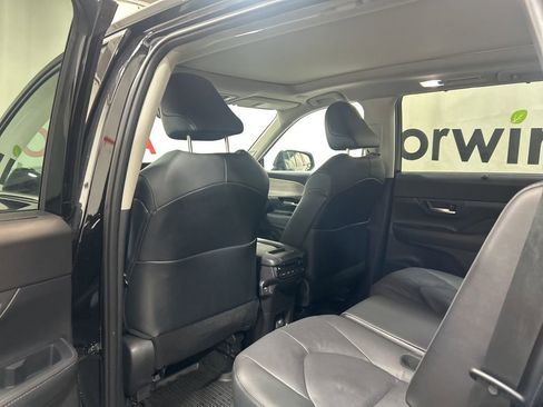 Used 2026 Toyota Grand Highlander Limited AWD/4WD image 19