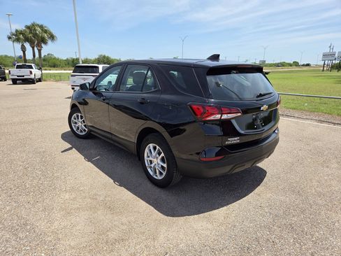 Used 2024 Chevrolet Equinox LS FWD image 6