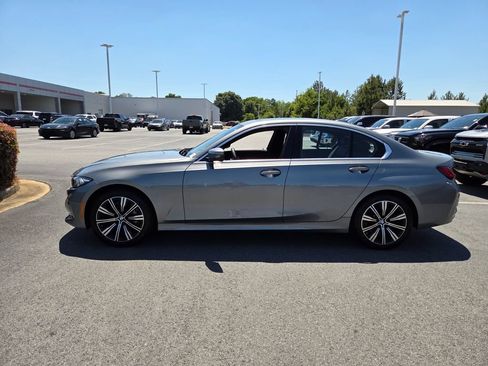 Used 2025 BMW 330i xDrive Sedan AWD/4WD image 4