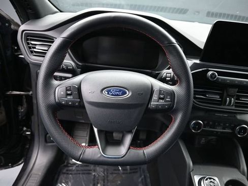 Used 2025 Ford Escape ST-Line AWD/4WD image 21