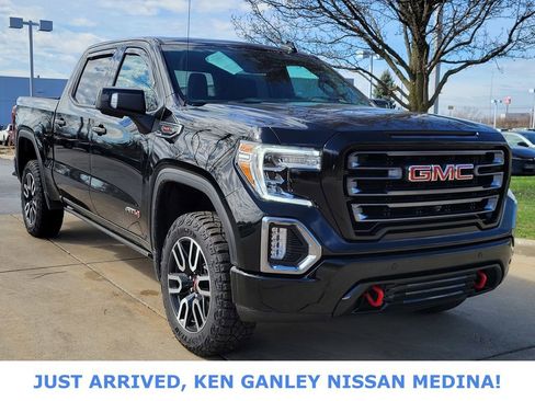 Used 2022 GMC Sierra 1500 AT4 w/ AT4 Premium Package image 1