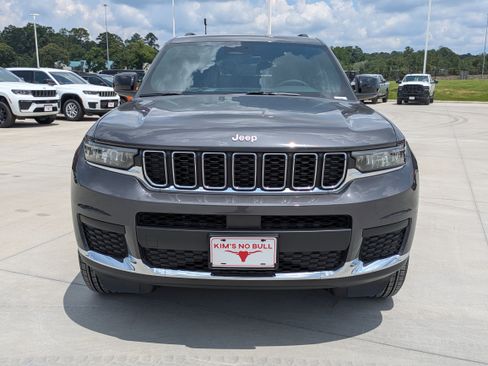 New 2026 Jeep Grand Cherokee L Laredo RWD image 8