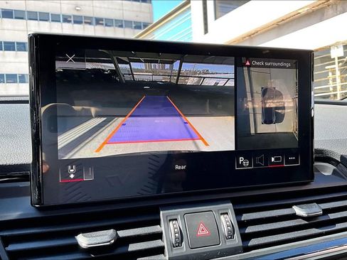 Used 2023 Audi Q5 2.0T Prestige w/ Prestige Package image 14