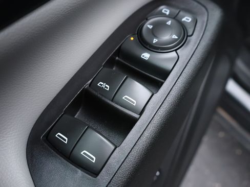 Used 2019 Chevrolet Equinox Premier FWD image 7