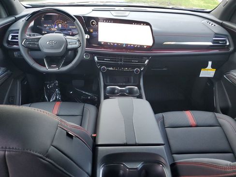 New 2026 Chevrolet Traverse RS w/ LPO, Floor Liner Package image 12