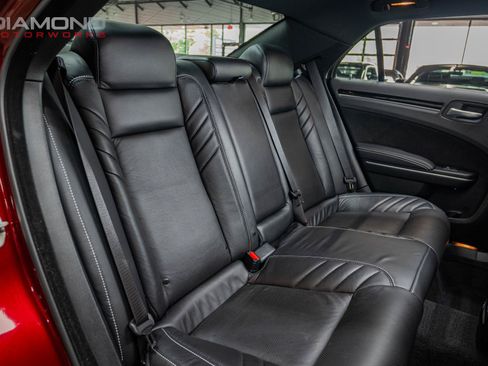 Used 2023 Chrysler 300 C RWD image 19