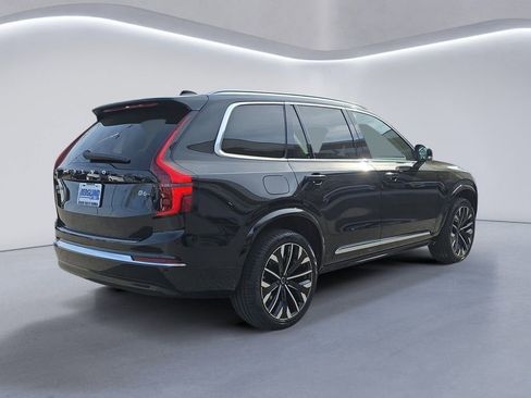 New 2026 Volvo XC90 B6 Plus w/ Protection Package Premier image 4