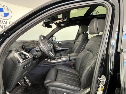Certified 2025 BMW X7 M60i AWD/4WD image 16