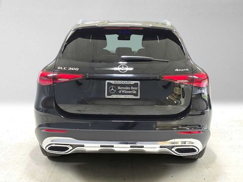 Used 2026 Mercedes-Benz GLC 300 4MATIC image 4