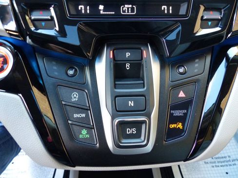 Used 2024 Honda Odyssey Touring image 34