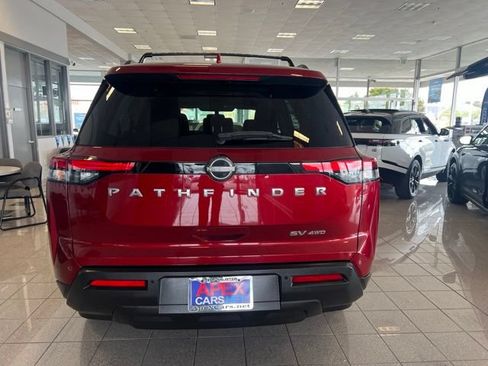 Used 2022 Nissan Pathfinder SV AWD/4WD image 7