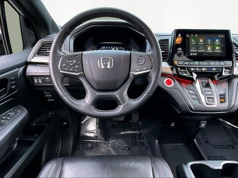 Used 2023 Honda Odyssey Sport image 9
