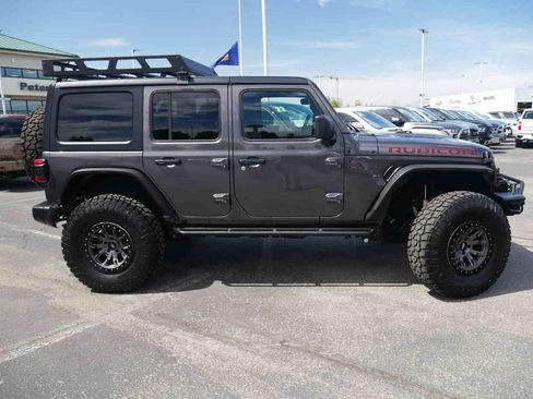 Used 2025 Jeep Wrangler Unlimited Rubicon AWD/4WD image 26