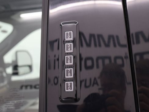 Used 2023 Ford F350 Lariat w/ FX4 Off-Road Package image 42