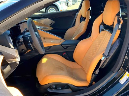 Used 2022 Chevrolet Corvette Stingray Preferred Cpe w/ Z51 Performance Package image 6