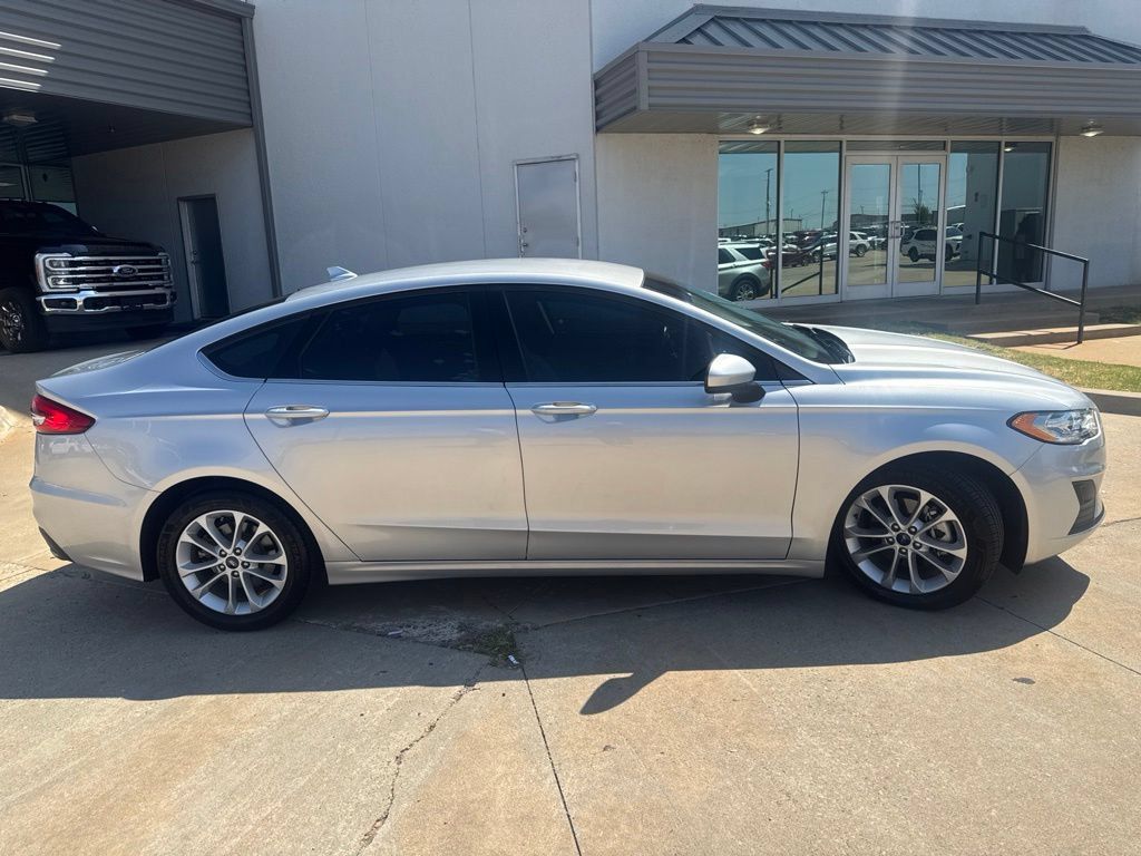 Used 2019 Ford Fusion SE FWD image 6