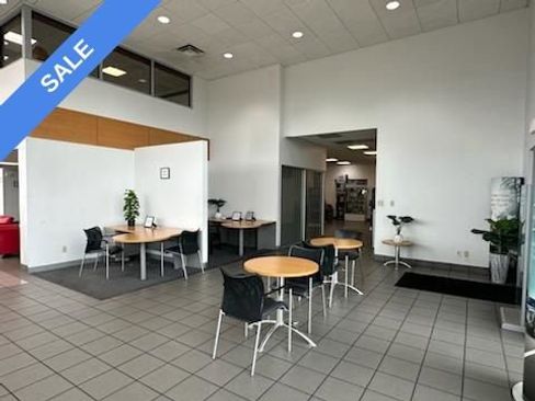 Used 2024 GMC Sierra 1500 AT4 w/ Technology Package image 64