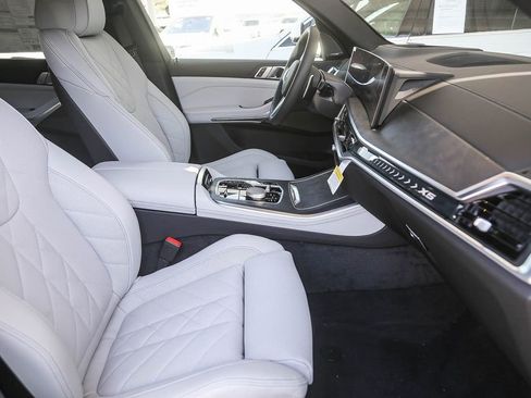 New 2026 BMW X5 xDrive50e w/ M Sport Package AWD/4WD image 13