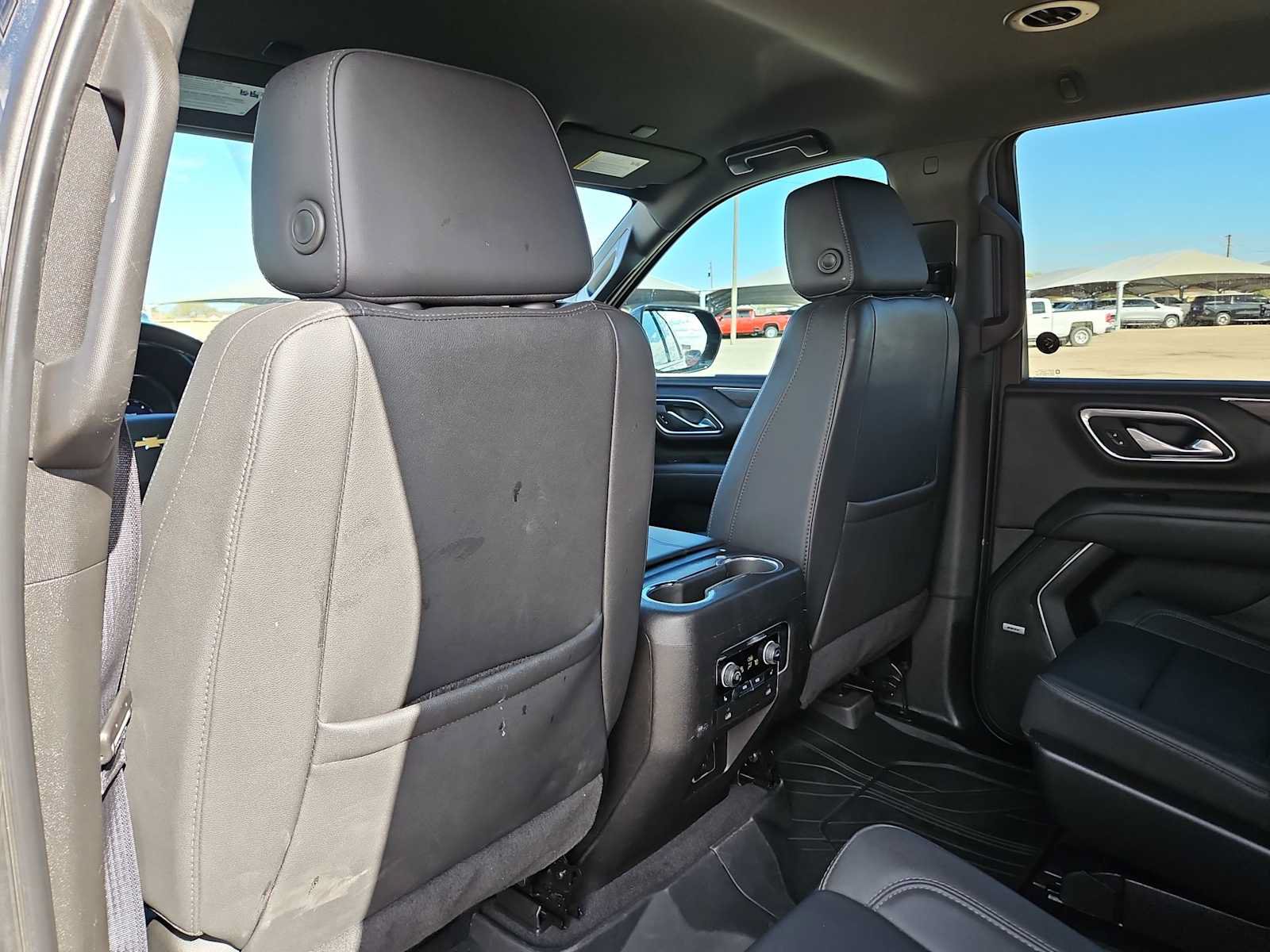 Used 2024 Chevrolet Tahoe LT w/ Luxury Package RWD image 16