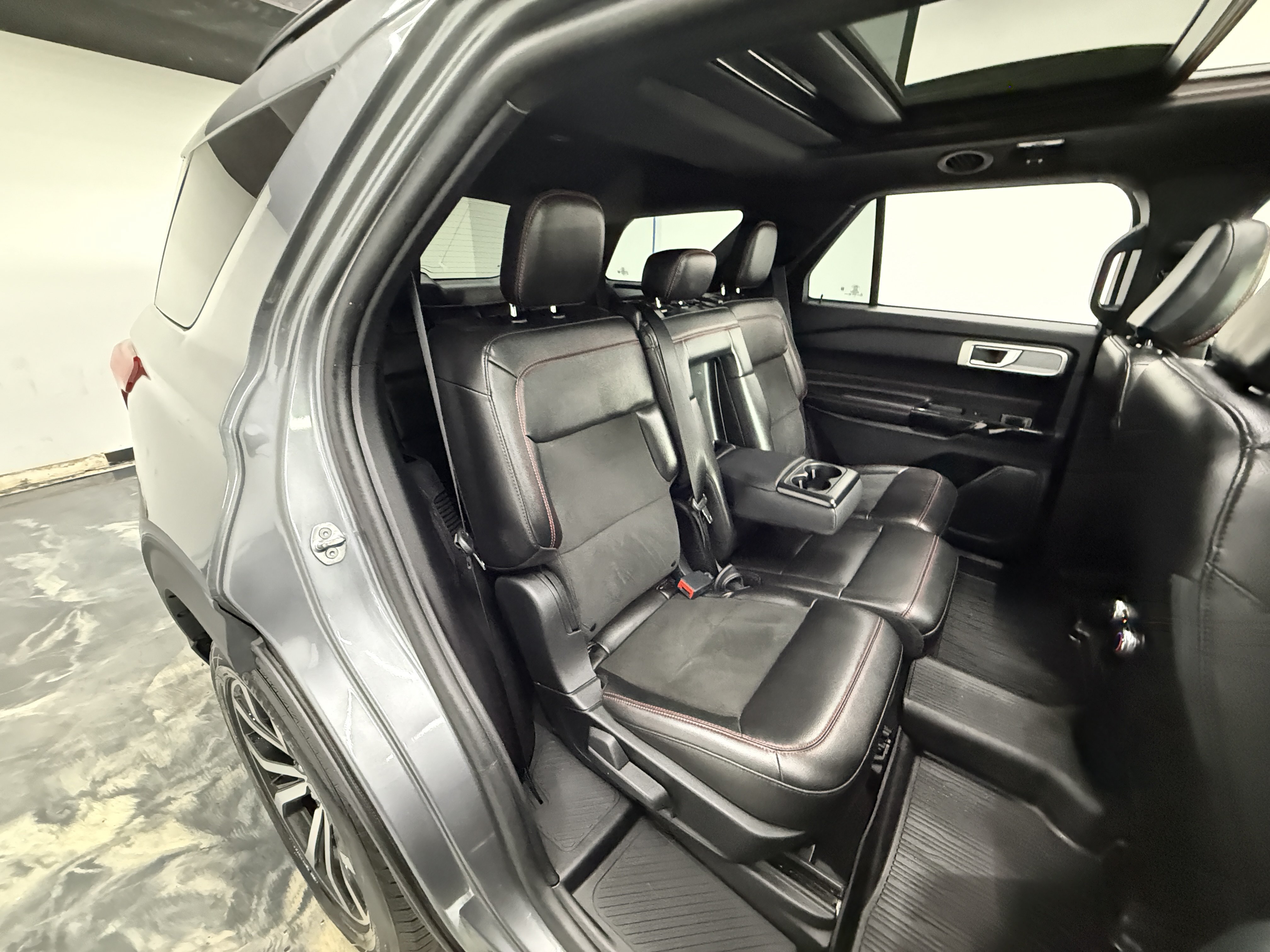 Used 2022 Ford Explorer ST w/ ST Street Pack AWD/4WD image 25