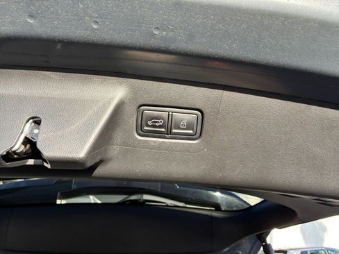 Used 2025 Hyundai Santa Fe SEL FWD image 23