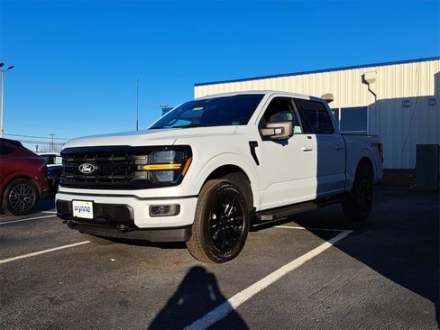 New 2025 Ford F150 XLT w/ Equipment Group 302A MID image 3